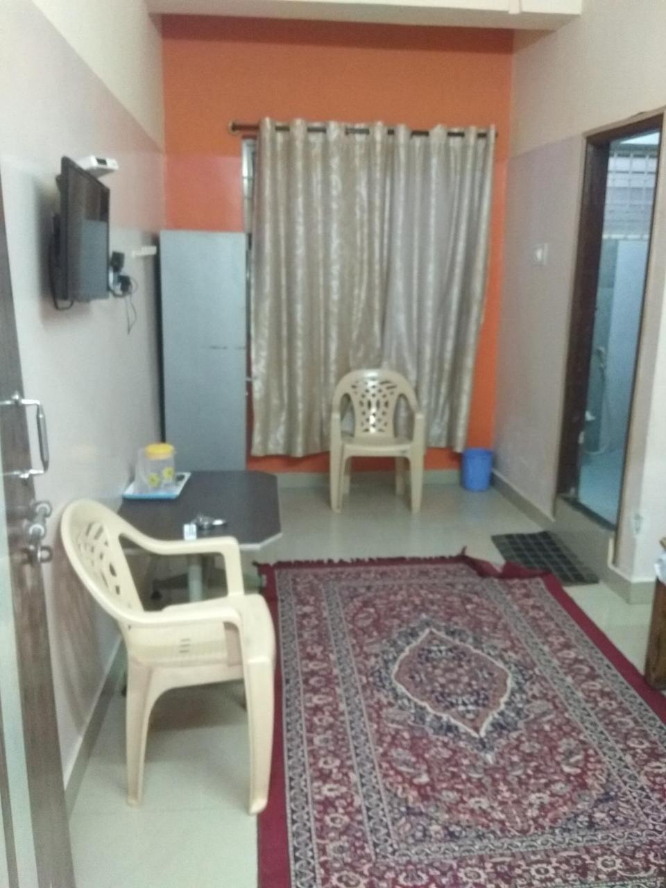 Apoorva Residency Hotel Bangalore Exterior photo