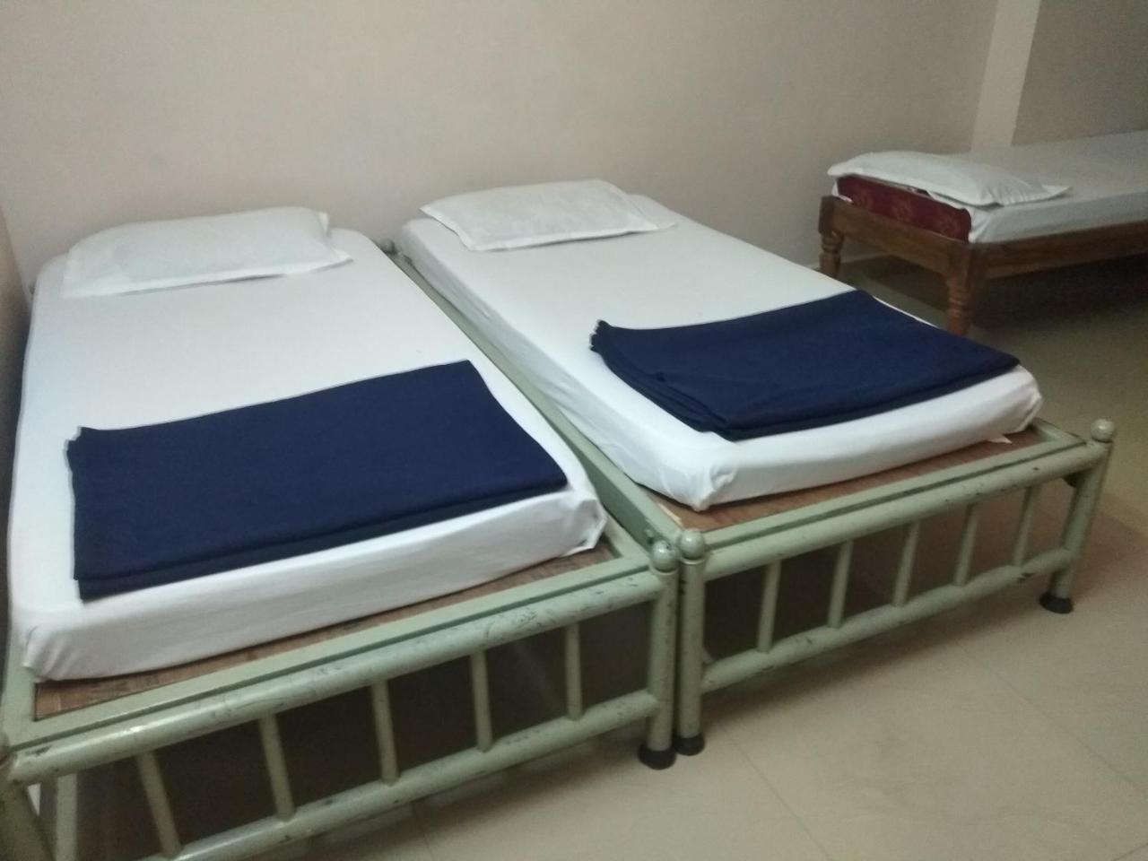 Apoorva Residency Hotel Bangalore Exterior photo