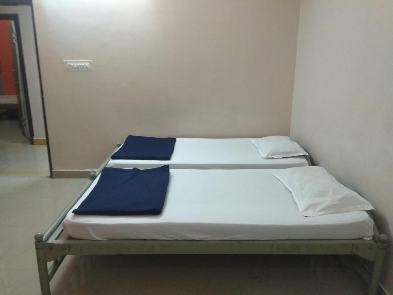 Apoorva Residency Hotel Bangalore Exterior photo