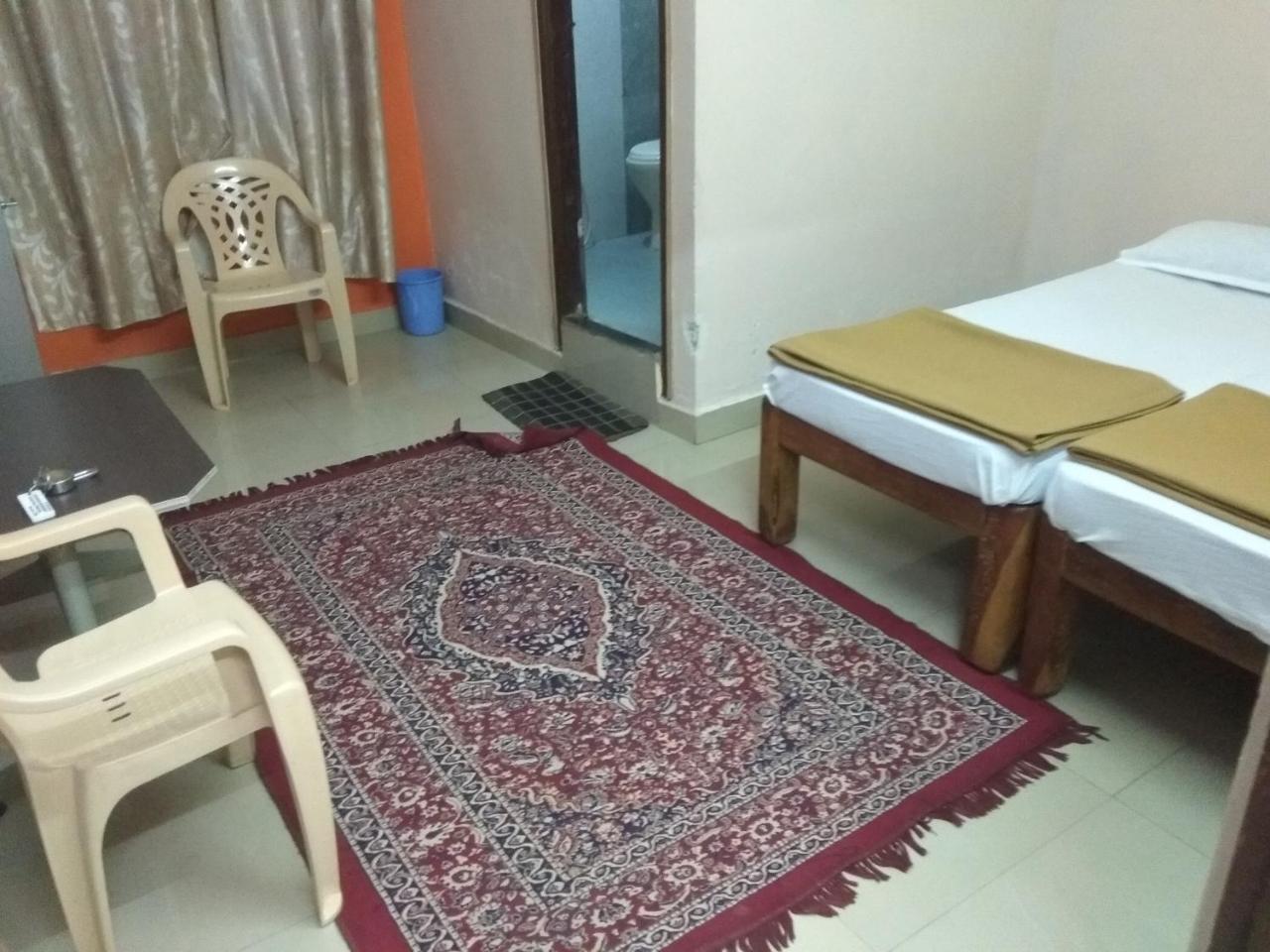 Apoorva Residency Hotel Bangalore Exterior photo